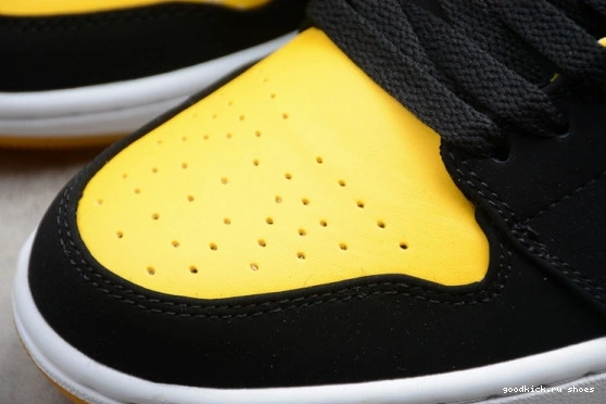 554724-035 554724 New (2017) Love 035 Retro Mid  1 Jordan 0416